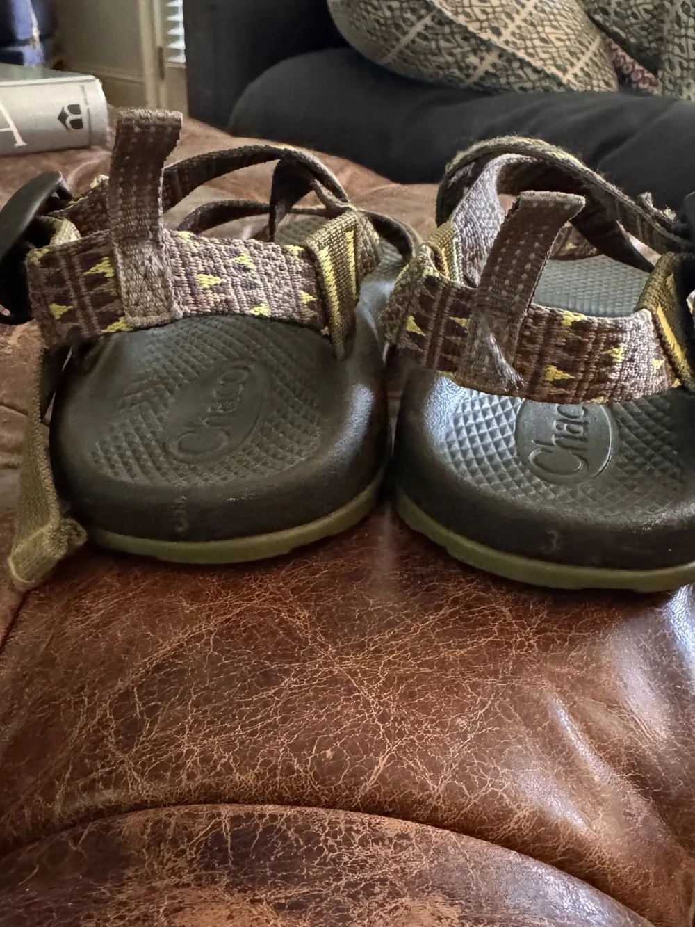 Kids Chacos Size 3